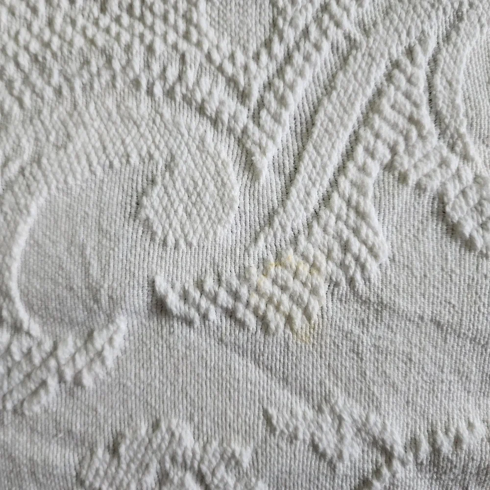 Queen Victoria White Cotton Fringe Matelasse Medallion Bedspread Full